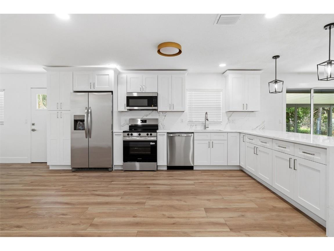 2512 Lake Ellen Circle Tampa FL 33618 TB8408949 image15