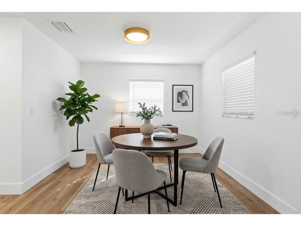 2512 Lake Ellen Circle Tampa FL 33618 TB8408949 image18