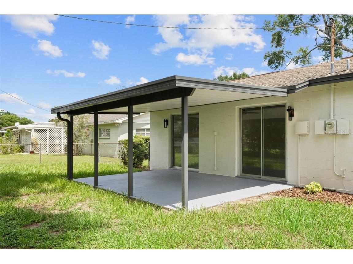 2512 Lake Ellen Circle Tampa FL 33618 TB8408949 image35