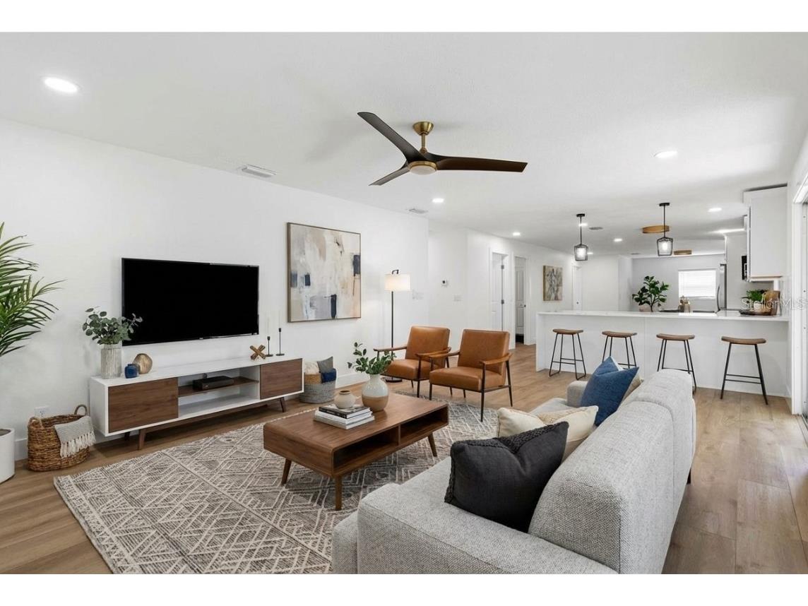 2512 Lake Ellen Circle Tampa FL 33618 TB8408949 image5