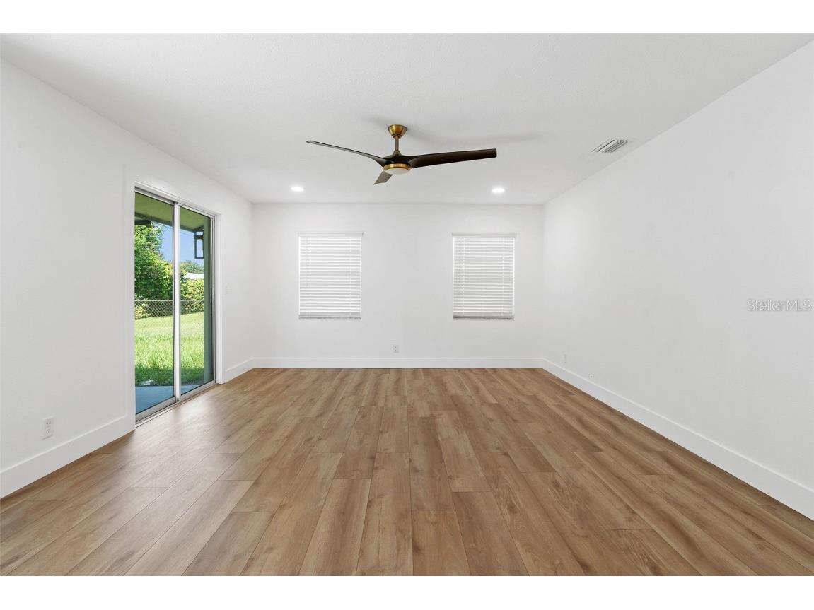 2512 Lake Ellen Circle Tampa FL 33618 TB8408949 image9