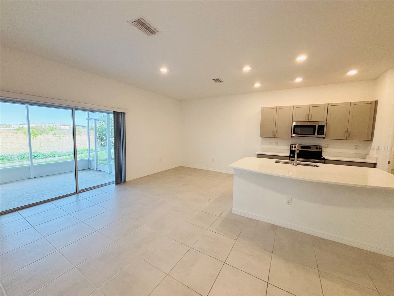 2512 Paravane Way Wesley Chapel FL 33543 TB8487794 image6