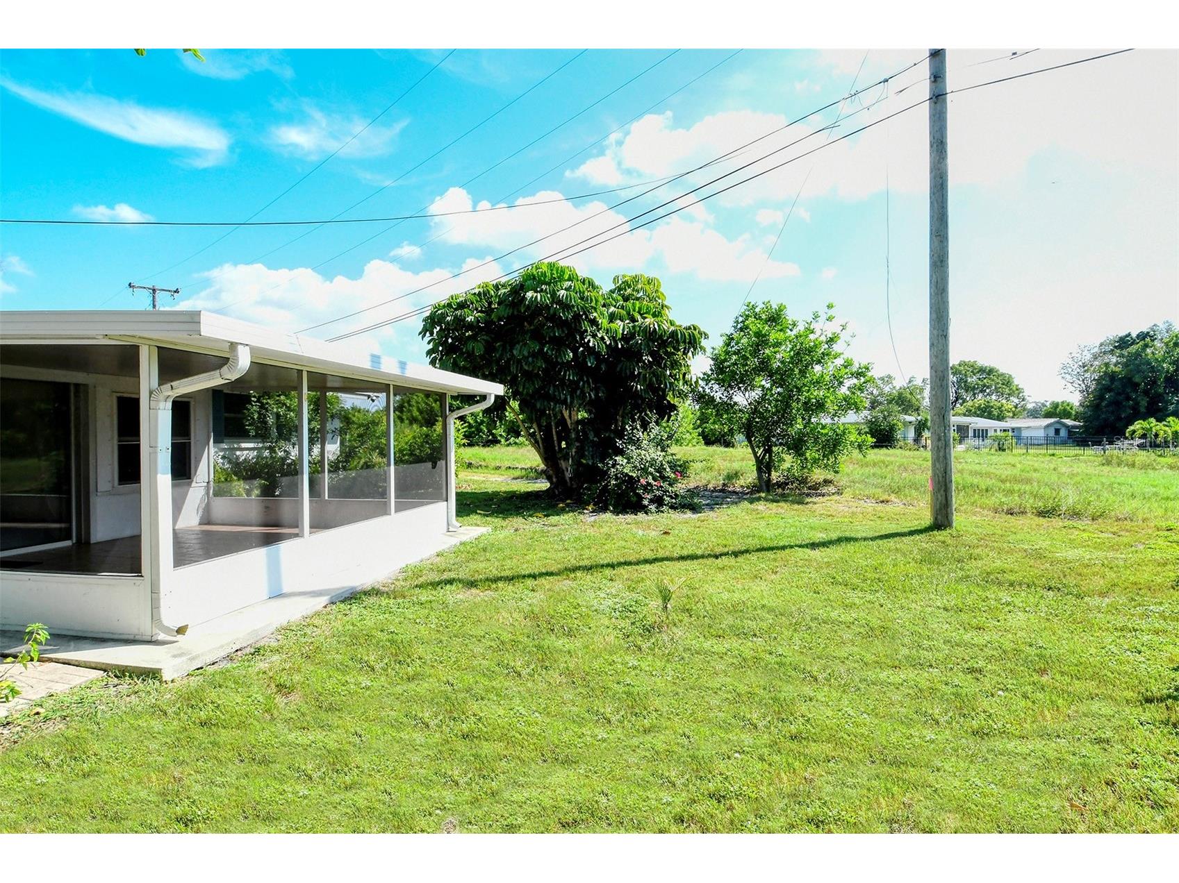 2512 Post Road Sarasota FL 34231 A4690606 image25