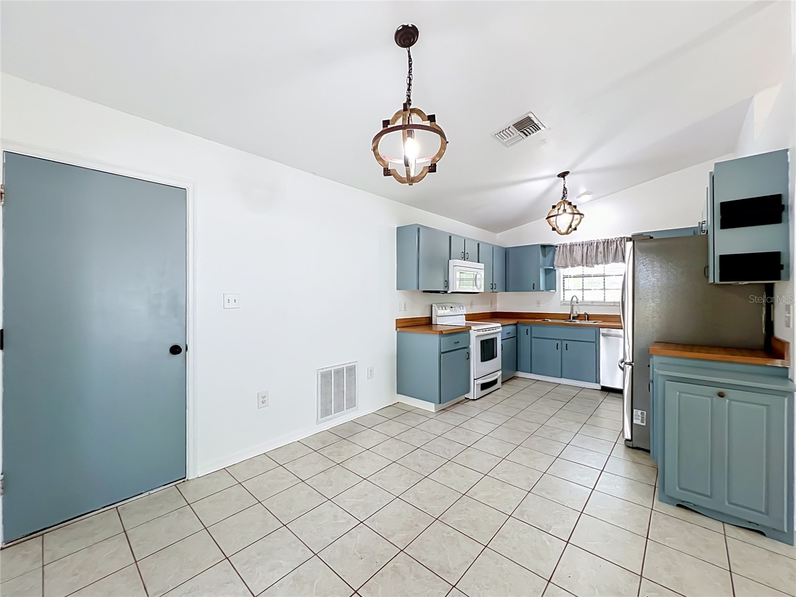 25121 Algonquin Avenue Sorrento FL 32776 G5115313 image14