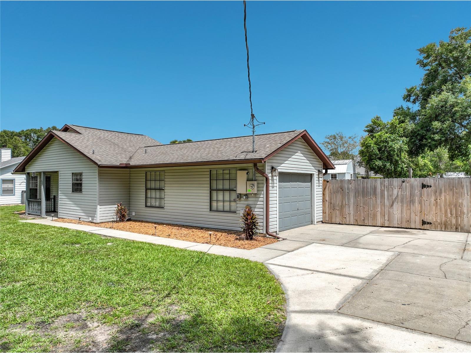 25121 Algonquin Avenue Sorrento FL 32776 G5115313 image3