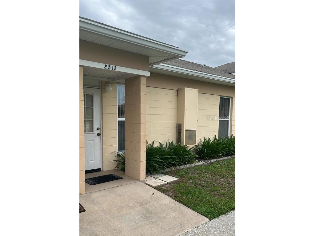 2513 Club Circle #1 Lakeshore FL 33854 S5109014 image1