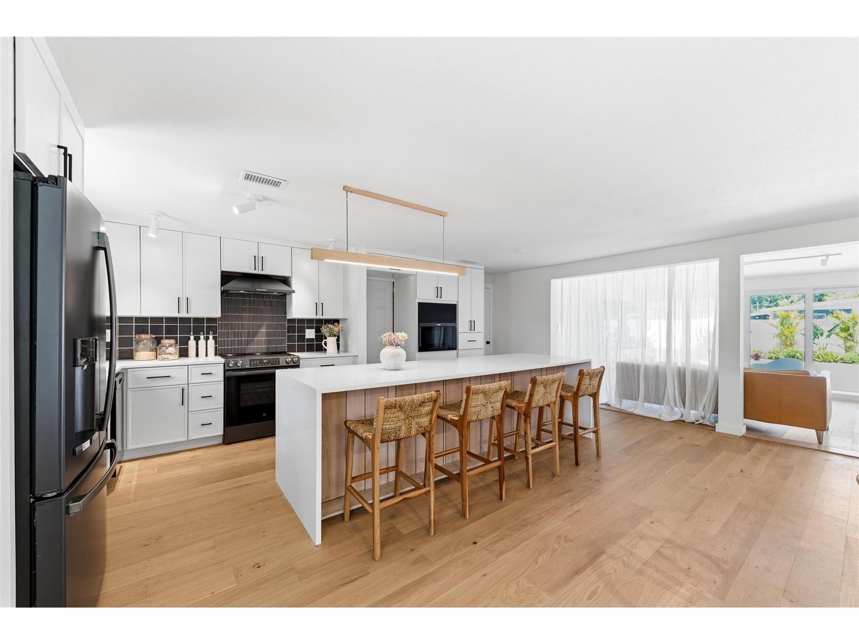 2513 Croton Avenue Sarasota FL 34239 A4692136 image20