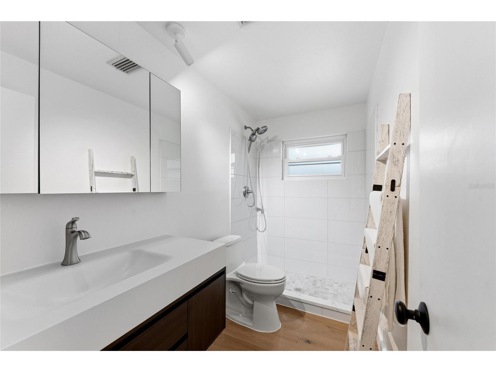 2513 Croton Avenue Sarasota FL 34239 A4692136 image31