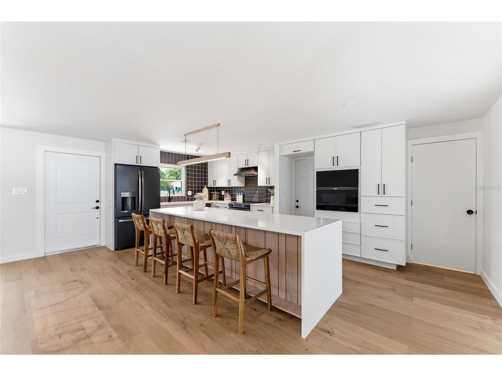 2513 Croton Avenue Sarasota FL 34239 A4692136 image8