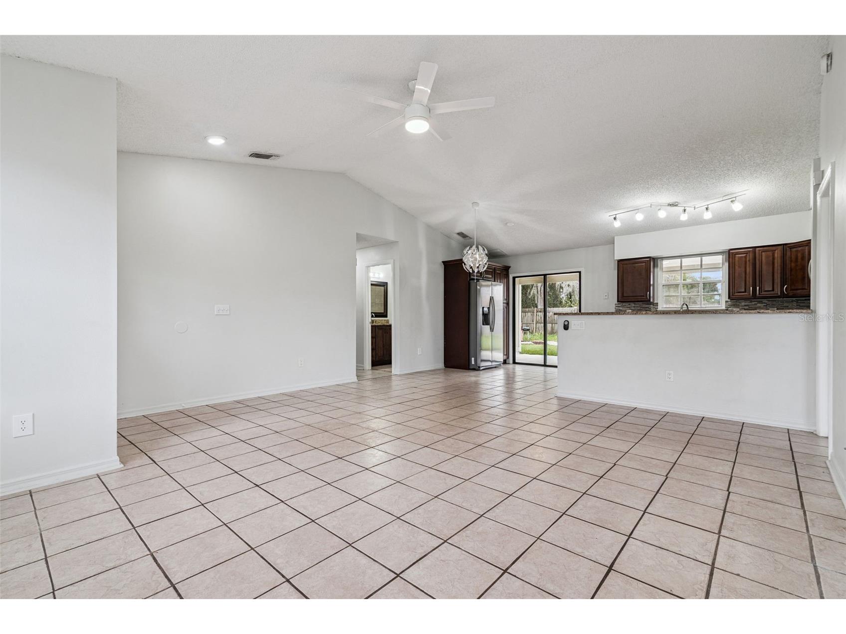 2513 Dumas Drive Deltona FL 32738 O6387898 image8