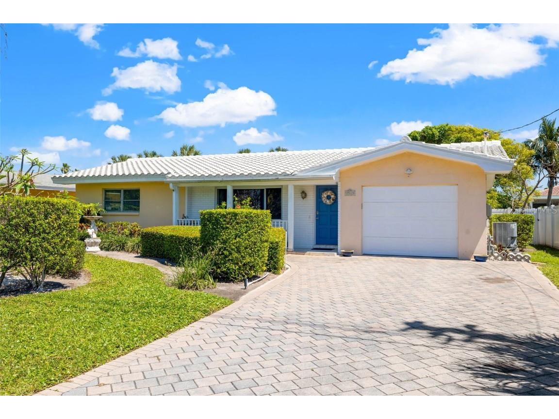 2513 Gulf Boulevard Belleair Beach FL 33786 T3526011 image1