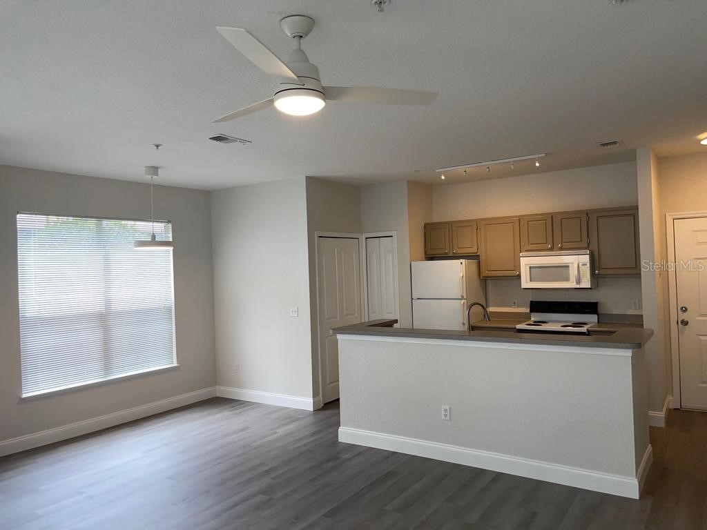 2513 Maitland Crossing Way #14102 Orlando FL 32810 O6409907 image3