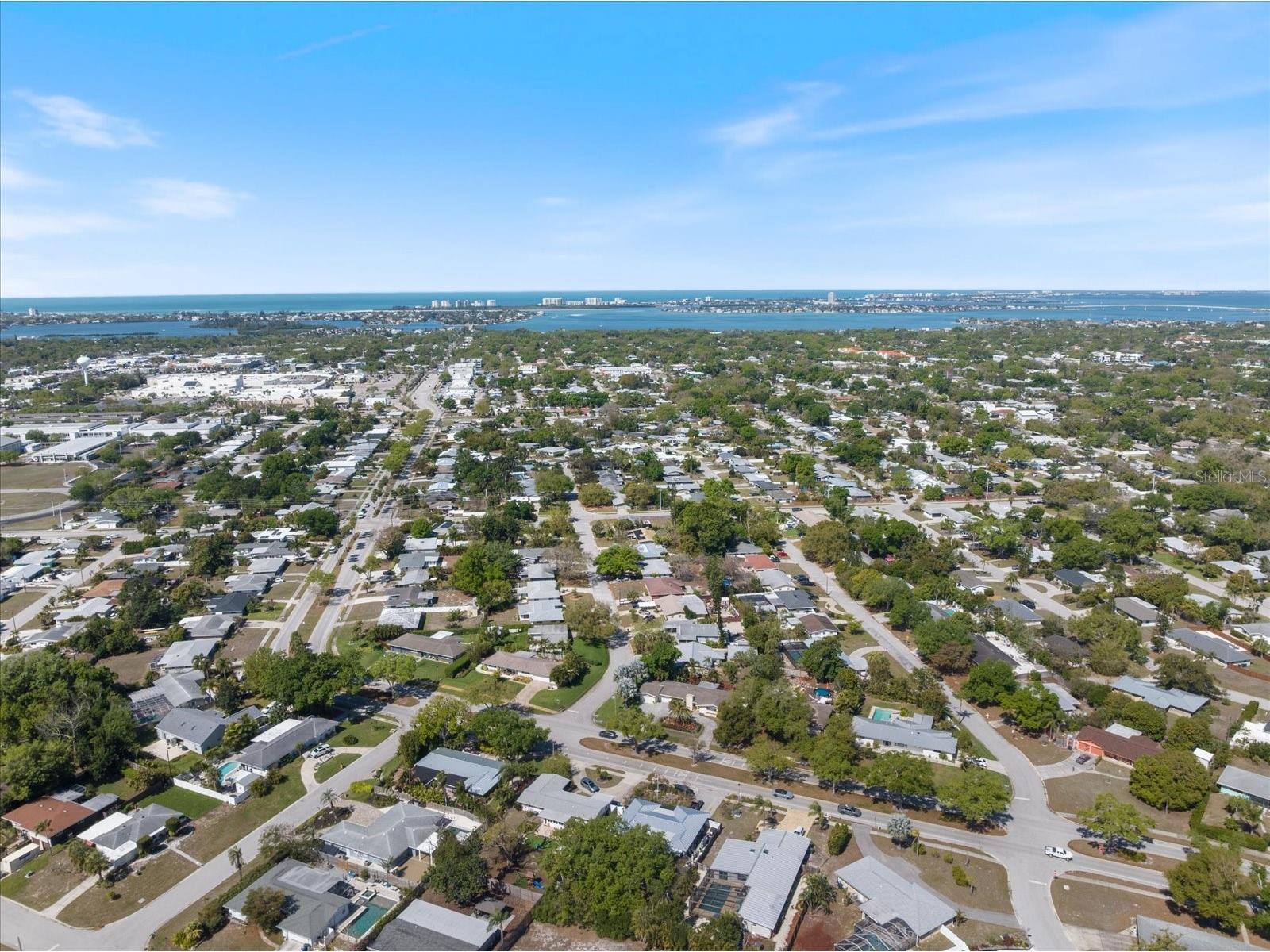2513 Mineola Way Sarasota FL 34239 A4686632 image34
