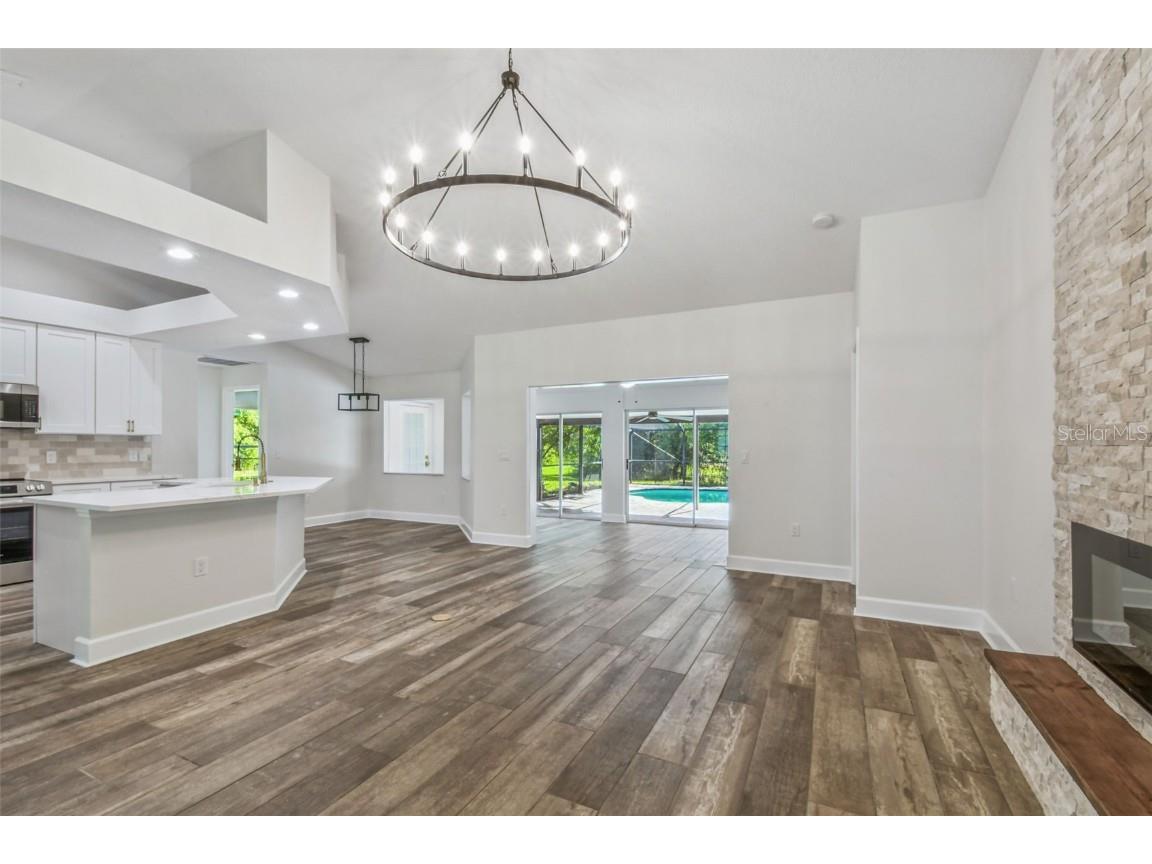 2513 N Valrico Road Seffner FL 33584 TB8417456 image18