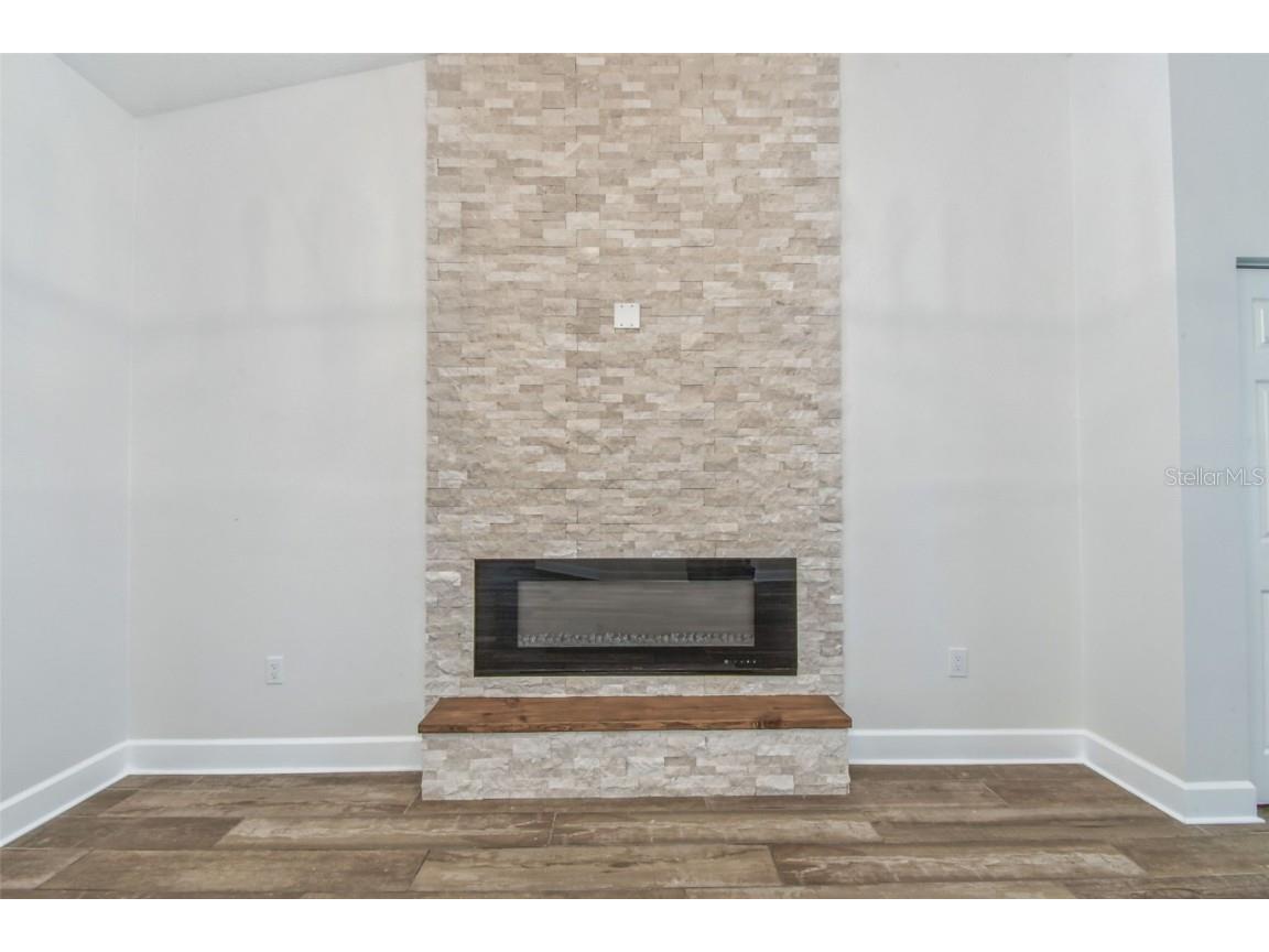 2513 N Valrico Road Seffner FL 33584 TB8417456 image21