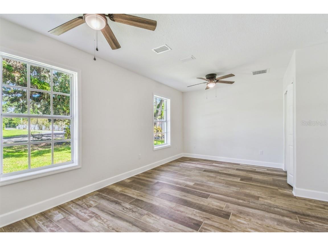 2513 N Valrico Road Seffner FL 33584 TB8417456 image58