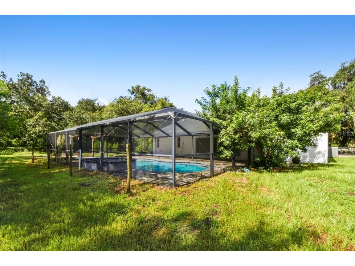 2513 N Valrico Road Seffner FL 33584 TB8417456 image79