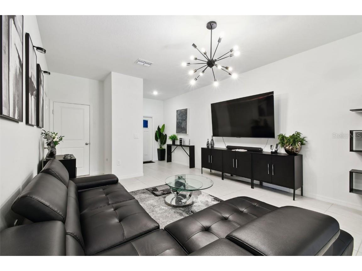 2513 Sunray Venus Way Ruskin FL 33570 TB8444208 image10