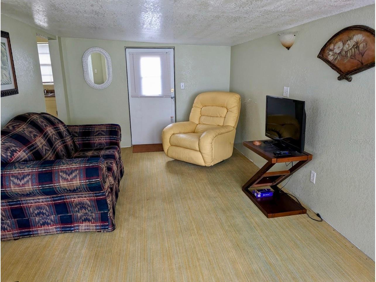 25130 NE 132nd Lane Salt Springs FL 32134 - LITTLE LAKE KERR OM725251 image2