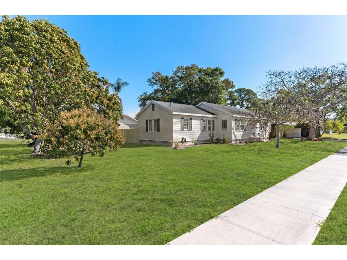 2514 15th Avenue W Bradenton FL 34205 A4687743 image27