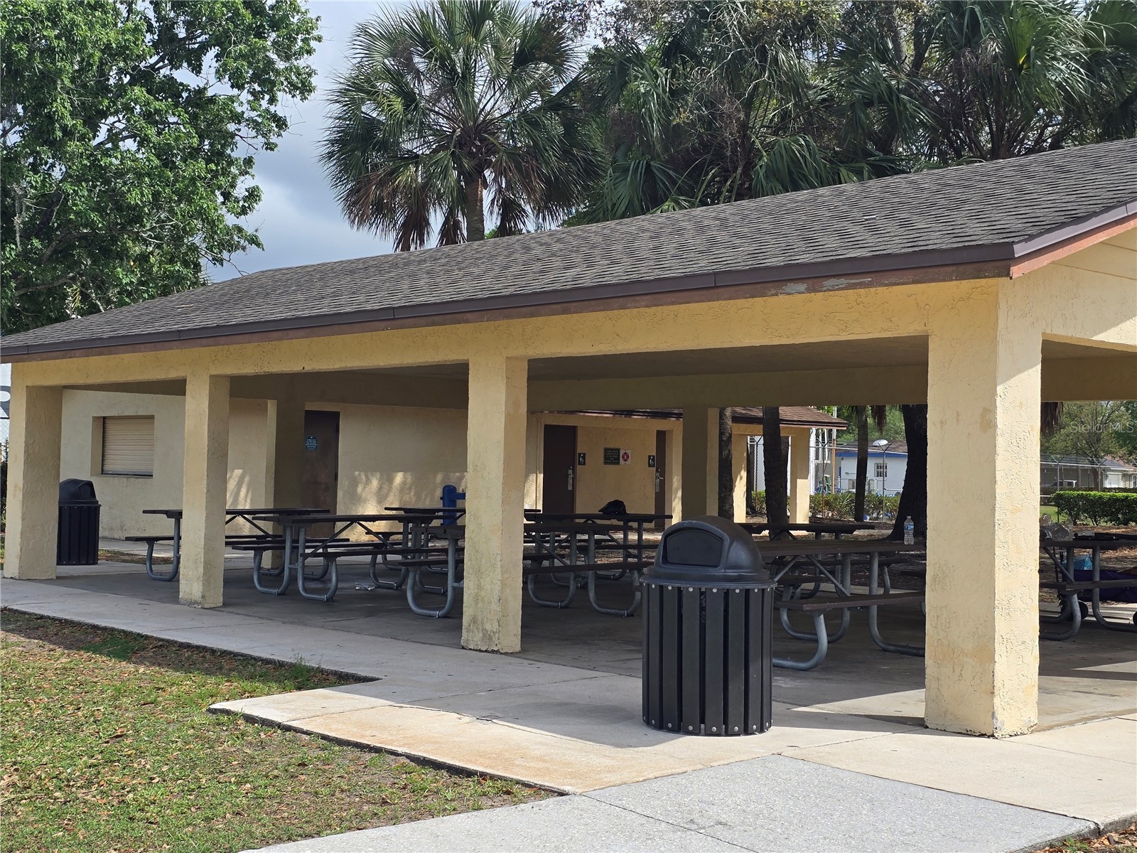2514 Abbey Avenue Orlando FL 32833 O6423957 image55