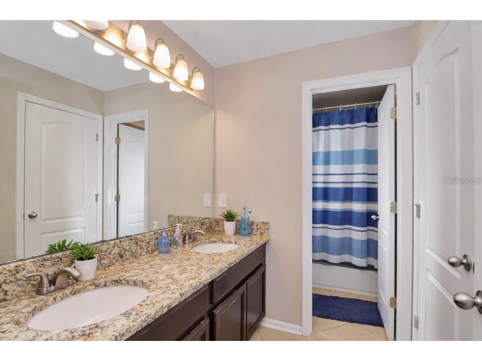 2514 Cross More Street Valrico FL 33594 W7884983 image40