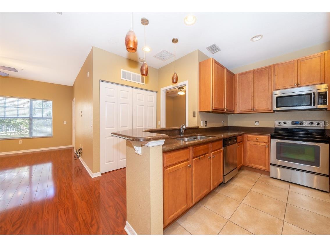 2514 Grand Central Parkway #3 Orlando FL 32839 O6335488 image7