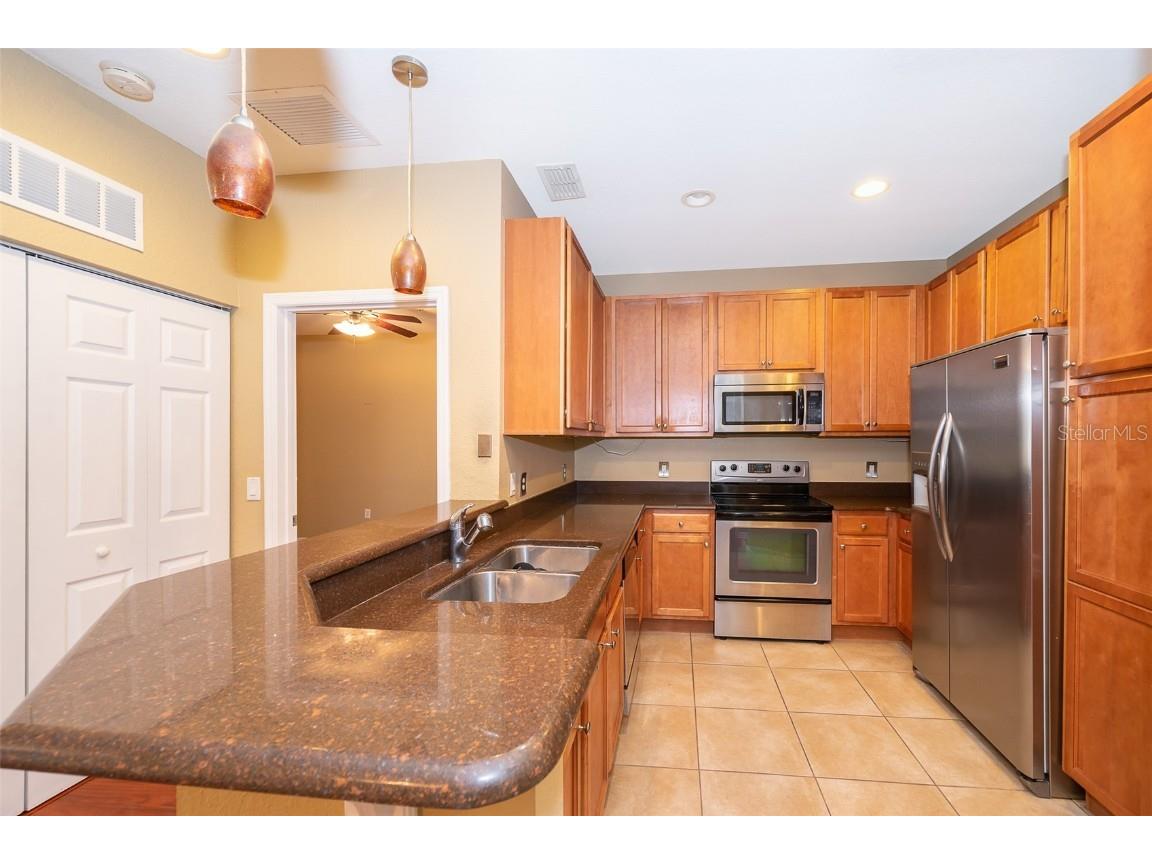 2514 Grand Central Parkway #3 Orlando FL 32839 O6335488 image8