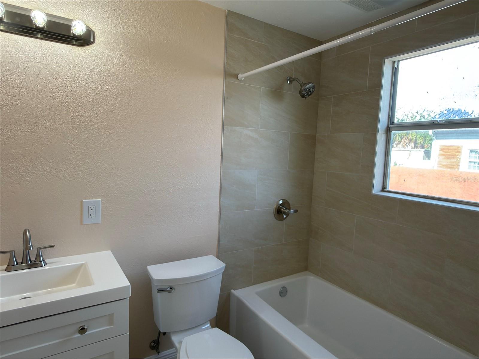 2514 W Saint John Street Tampa FL 33607 TB8513686 image28