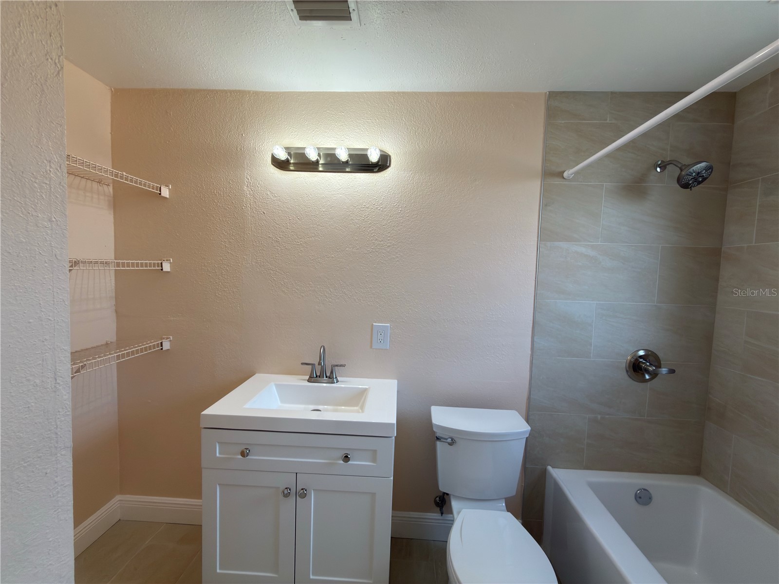 2514 W Saint John Street Tampa FL 33607 TB8513686 image30