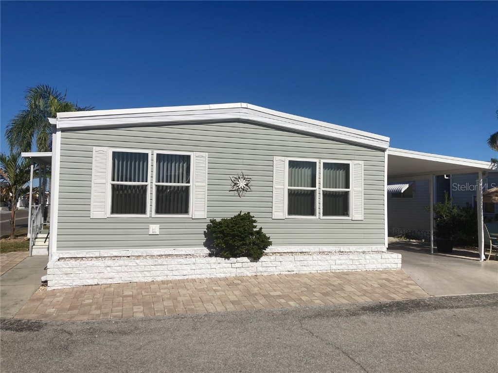 2515 17th Street Lane W Bradenton FL 34205 A4633289 image1