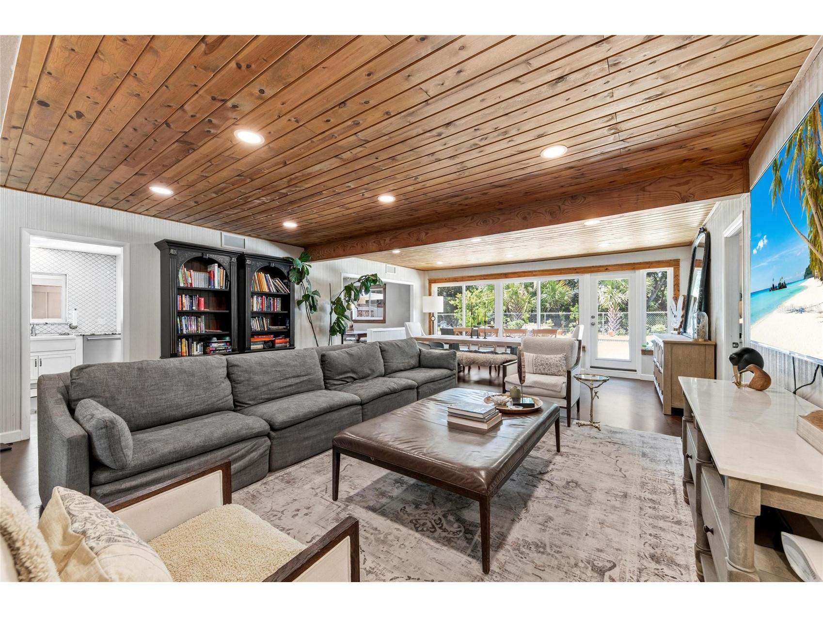 2515 49th Street Sarasota FL 34234 A4693948 image14