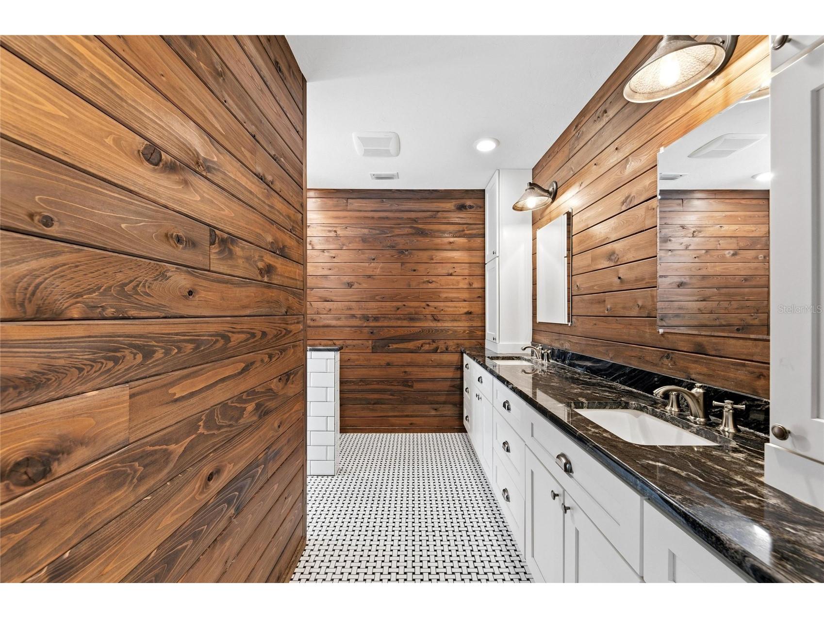 2515 49th Street Sarasota FL 34234 A4693948 image37