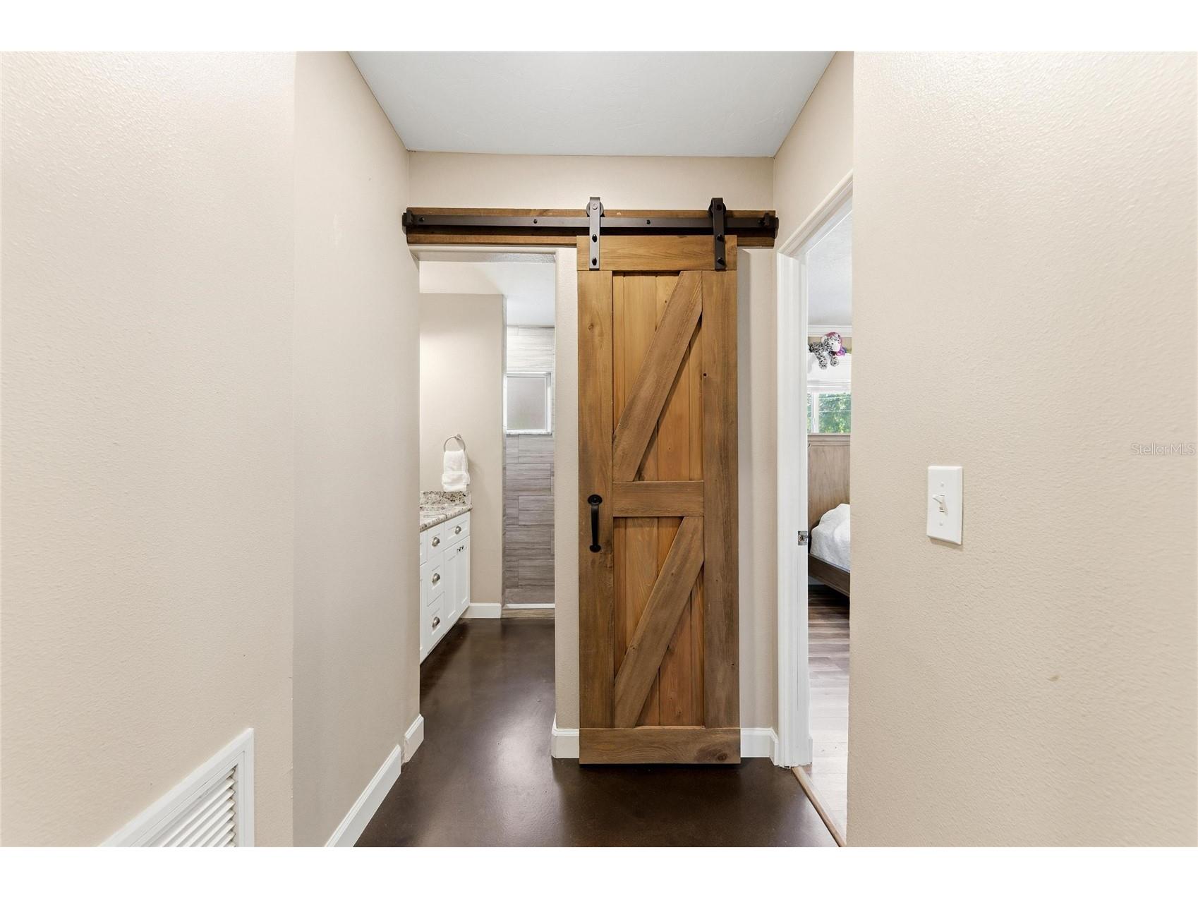 2515 49th Street Sarasota FL 34234 A4693948 image50