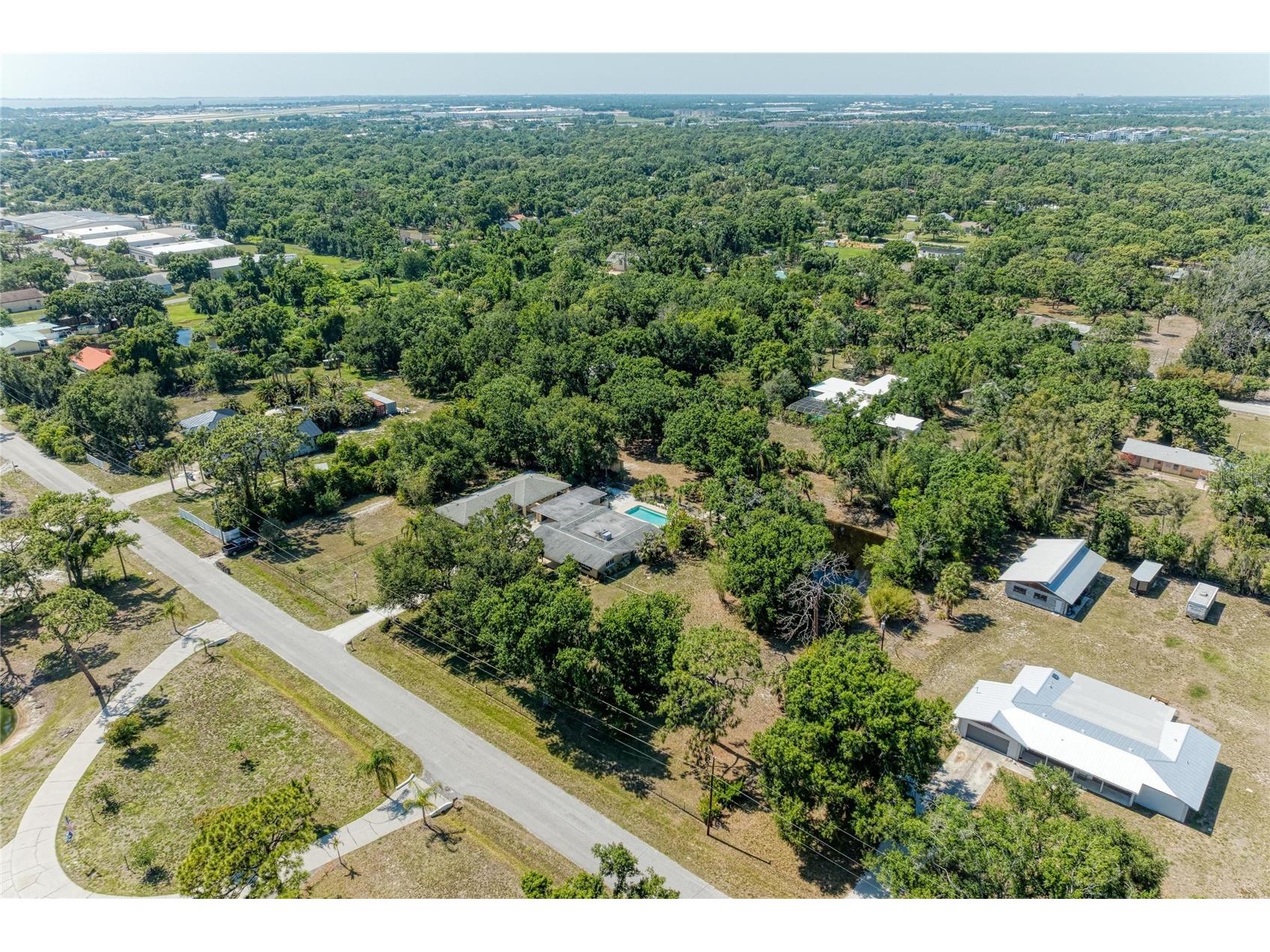 2515 49th Street Sarasota FL 34234 A4693948 image6