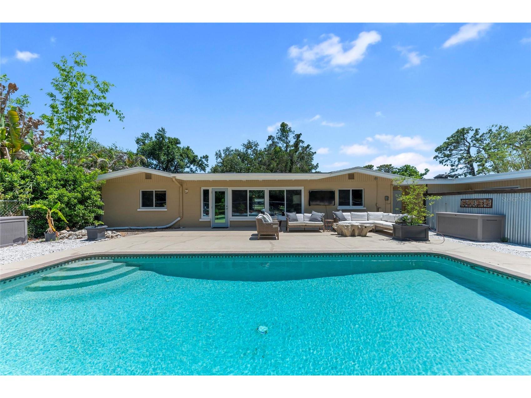 2515 49th Street Sarasota FL 34234 A4693948 image62