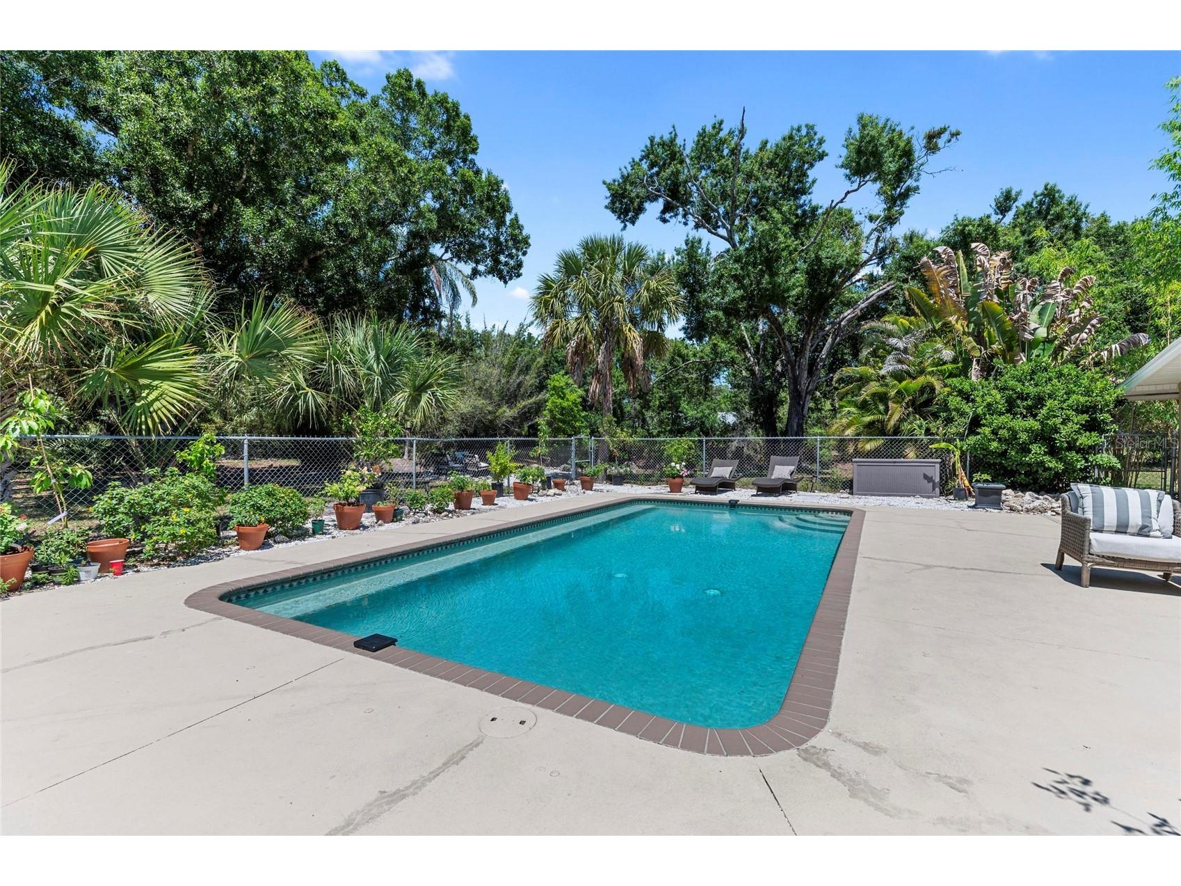 2515 49th Street Sarasota FL 34234 A4693948 image65