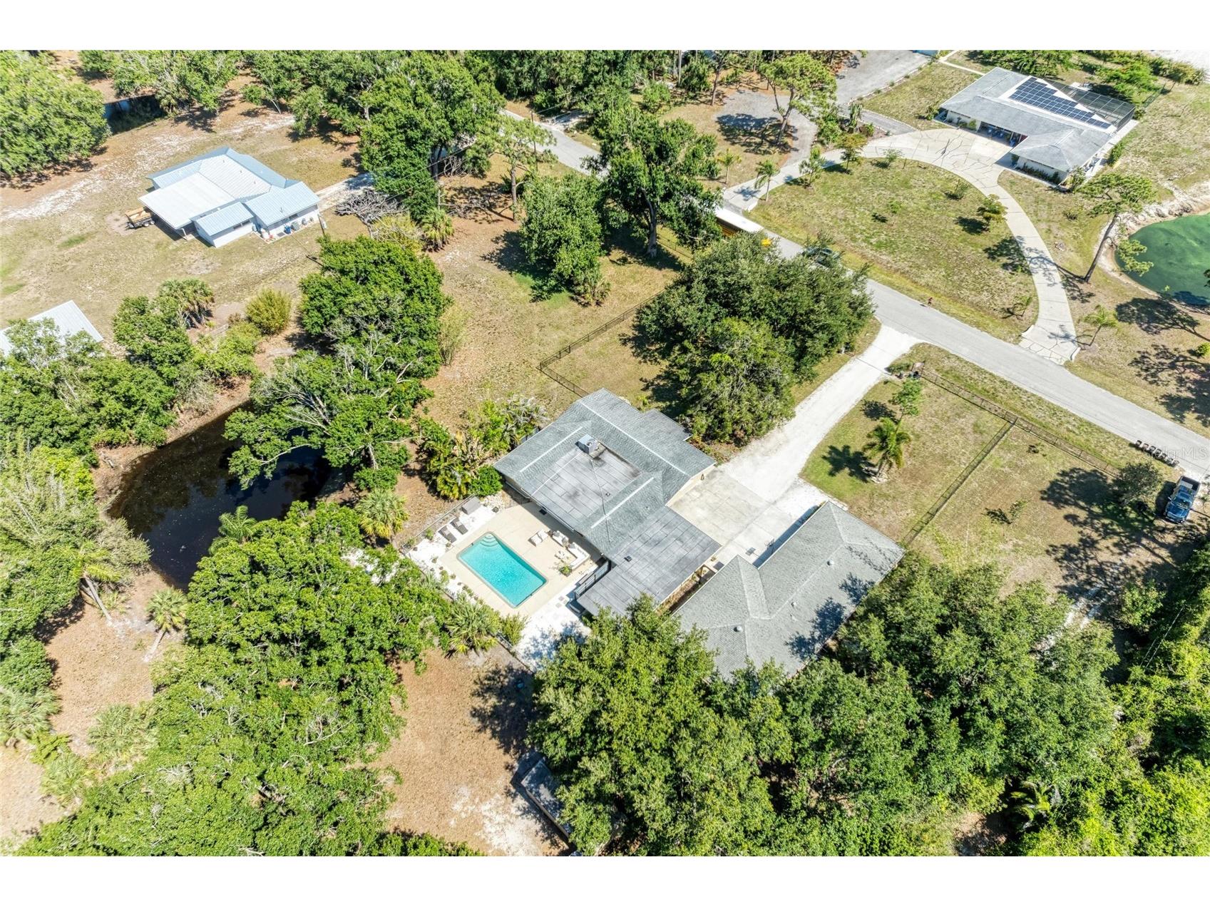 2515 49th Street Sarasota FL 34234 A4693948 image7