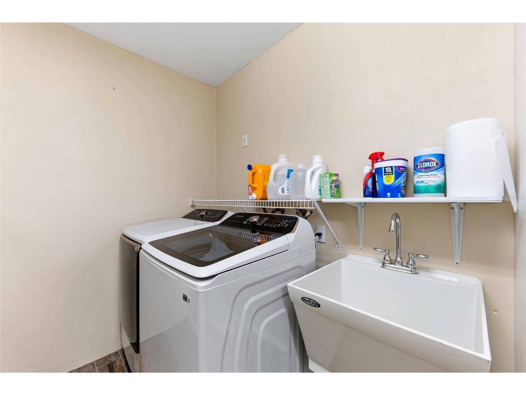2515 49th Street Sarasota FL 34234 A4693948 image78
