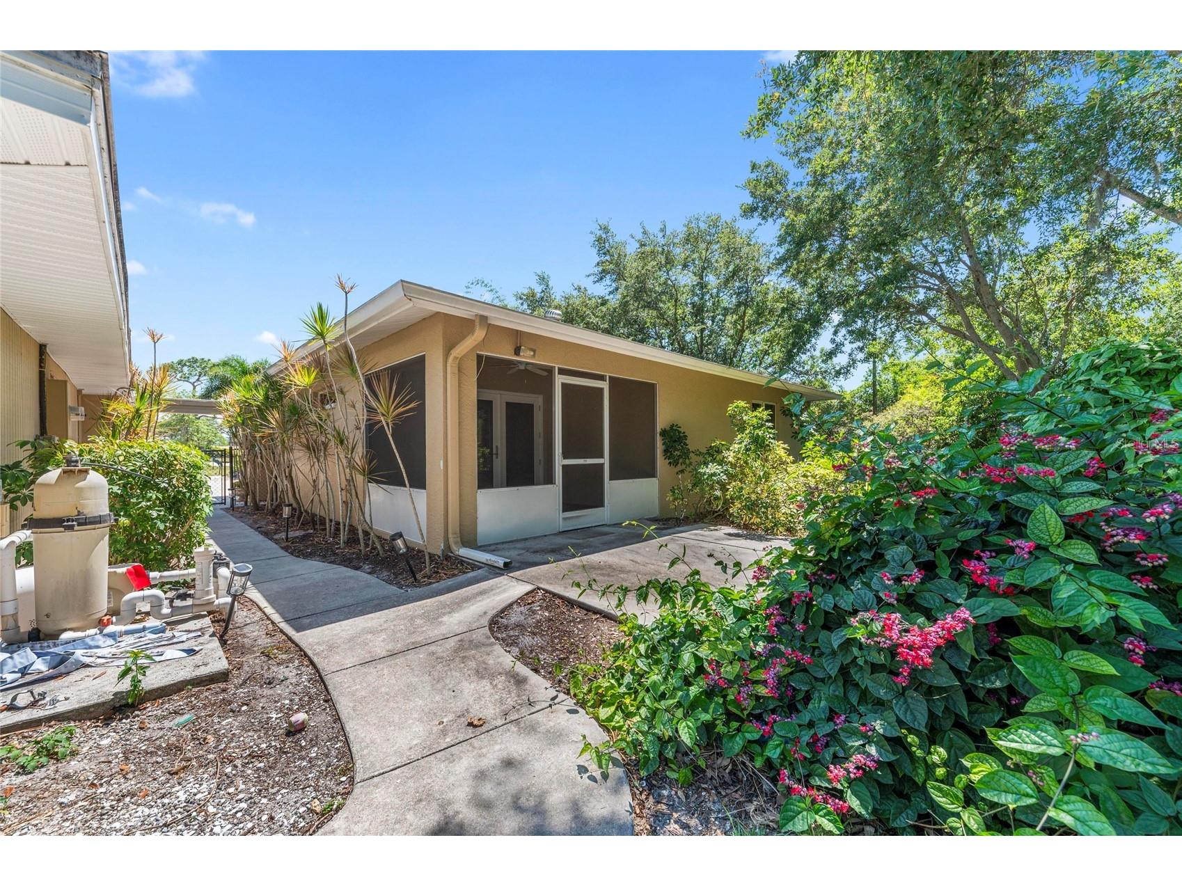 2515 49th Street Sarasota FL 34234 A4693948 image80