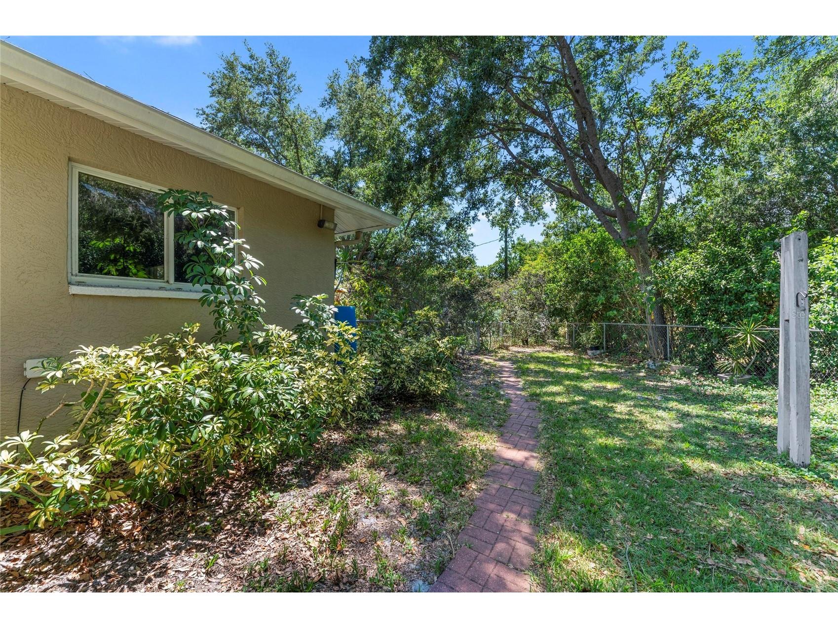 2515 49th Street Sarasota FL 34234 A4693948 image82