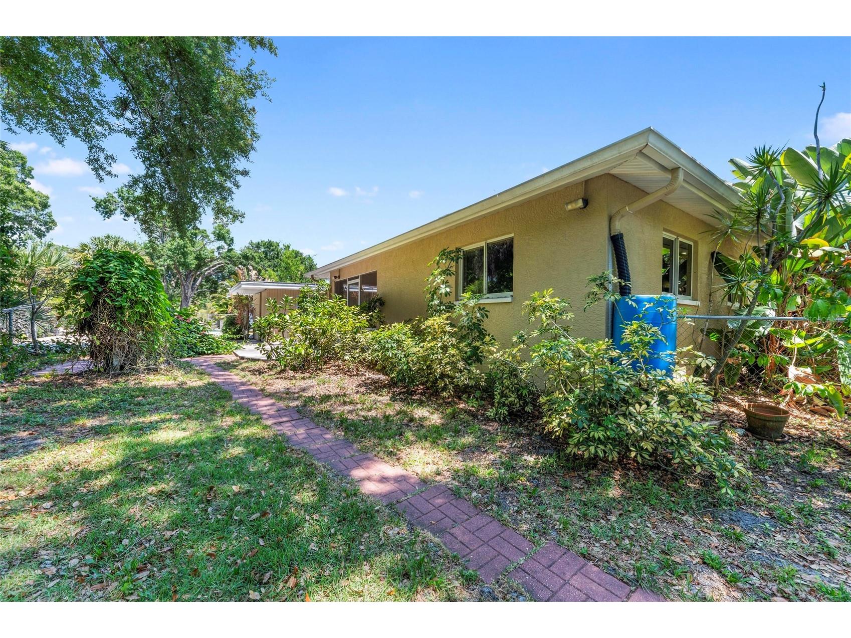2515 49th Street Sarasota FL 34234 A4693948 image93