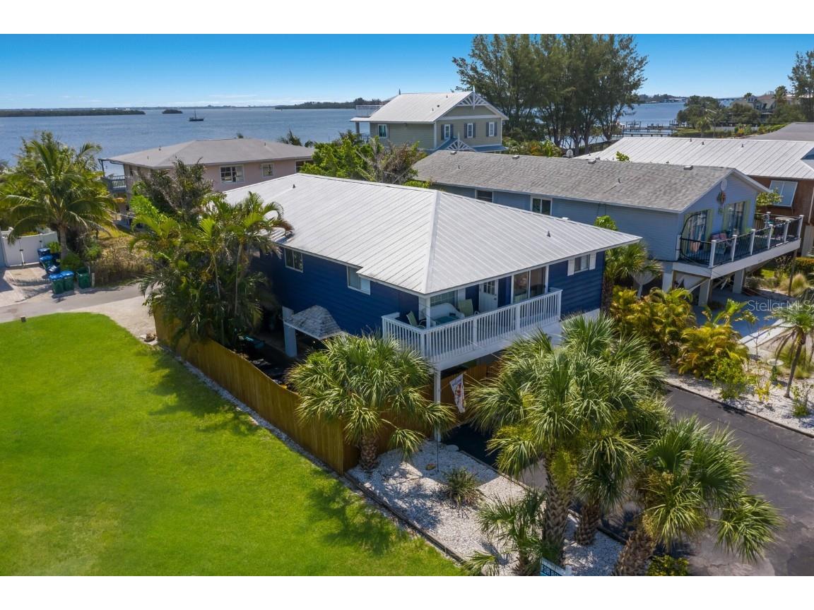 2515 Avenue B #A Bradenton Beach FL 34217 A4573100 image1