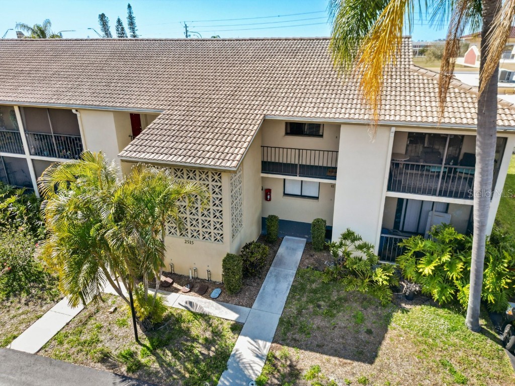 2515 Bayshore Gardens Parkway #16 Bradenton FL 34207 A4559972 image1