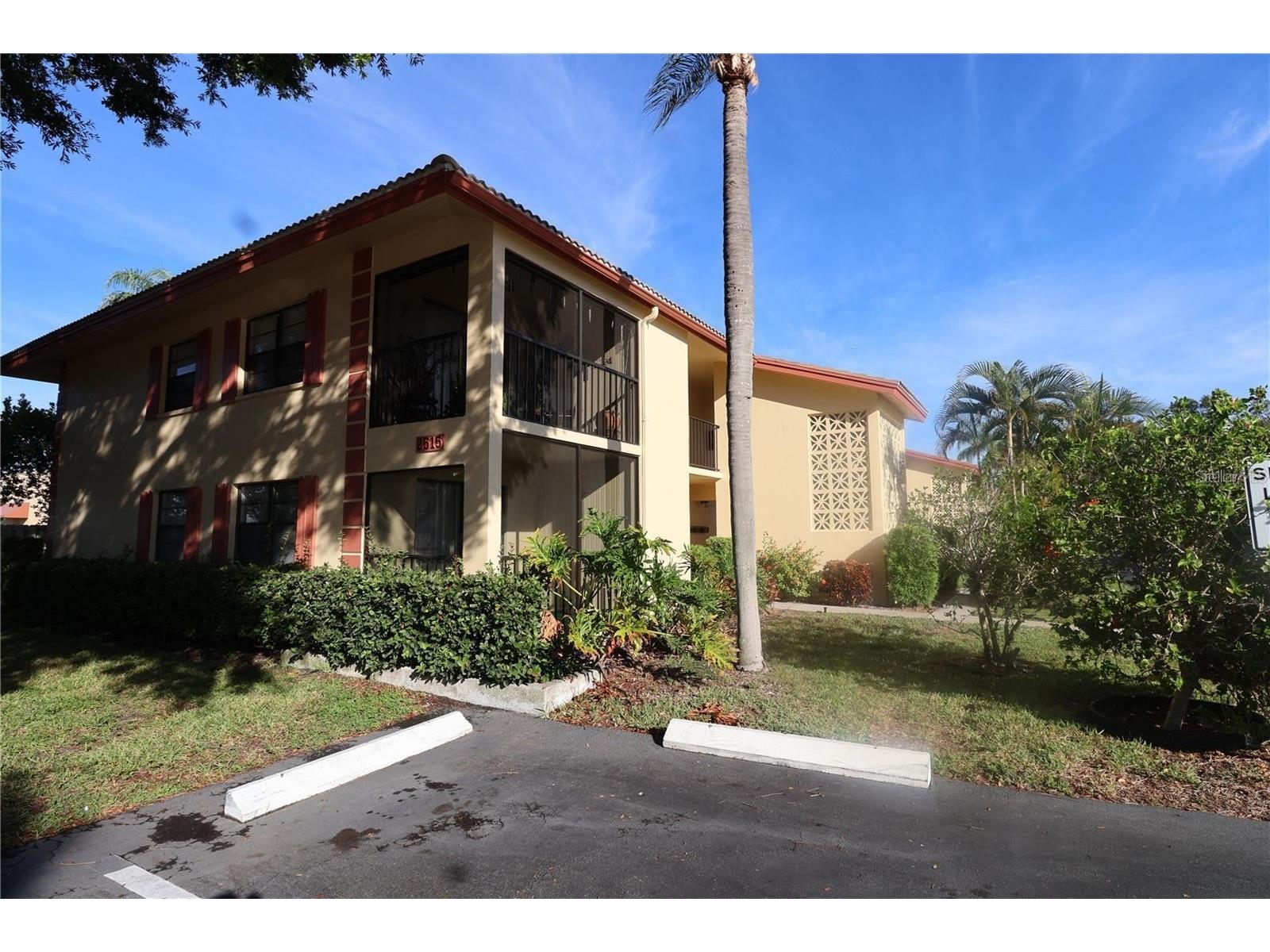 2515 Bayshore Gardens Parkway #9 Bradenton FL 34207 A4687055 image1