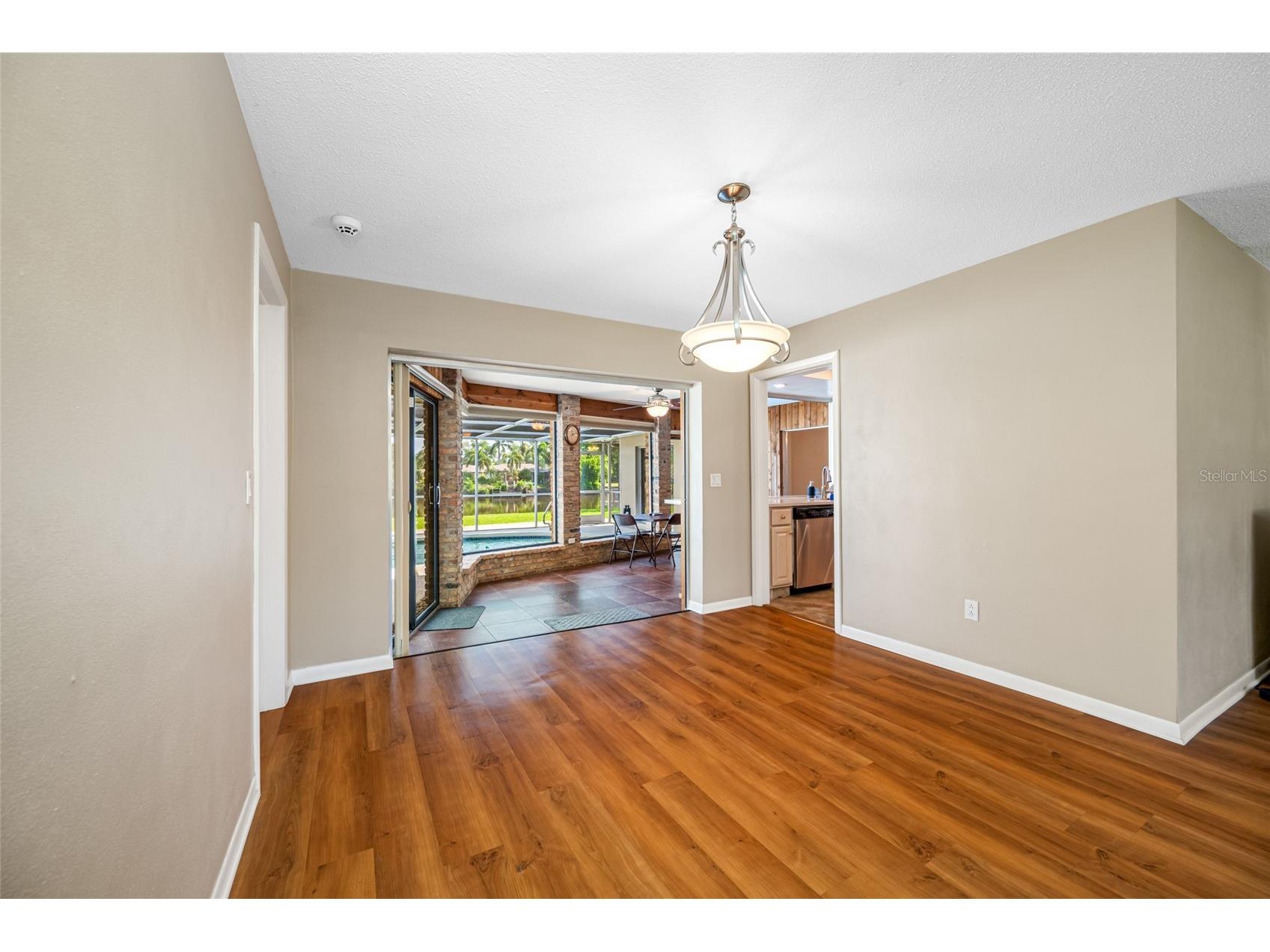 2515 Desoto Way S Saint Petersburg FL 33712 TB8493447 image20