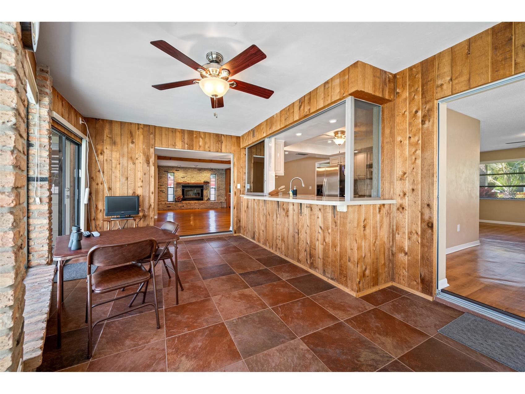 2515 Desoto Way S Saint Petersburg FL 33712 TB8493447 image41