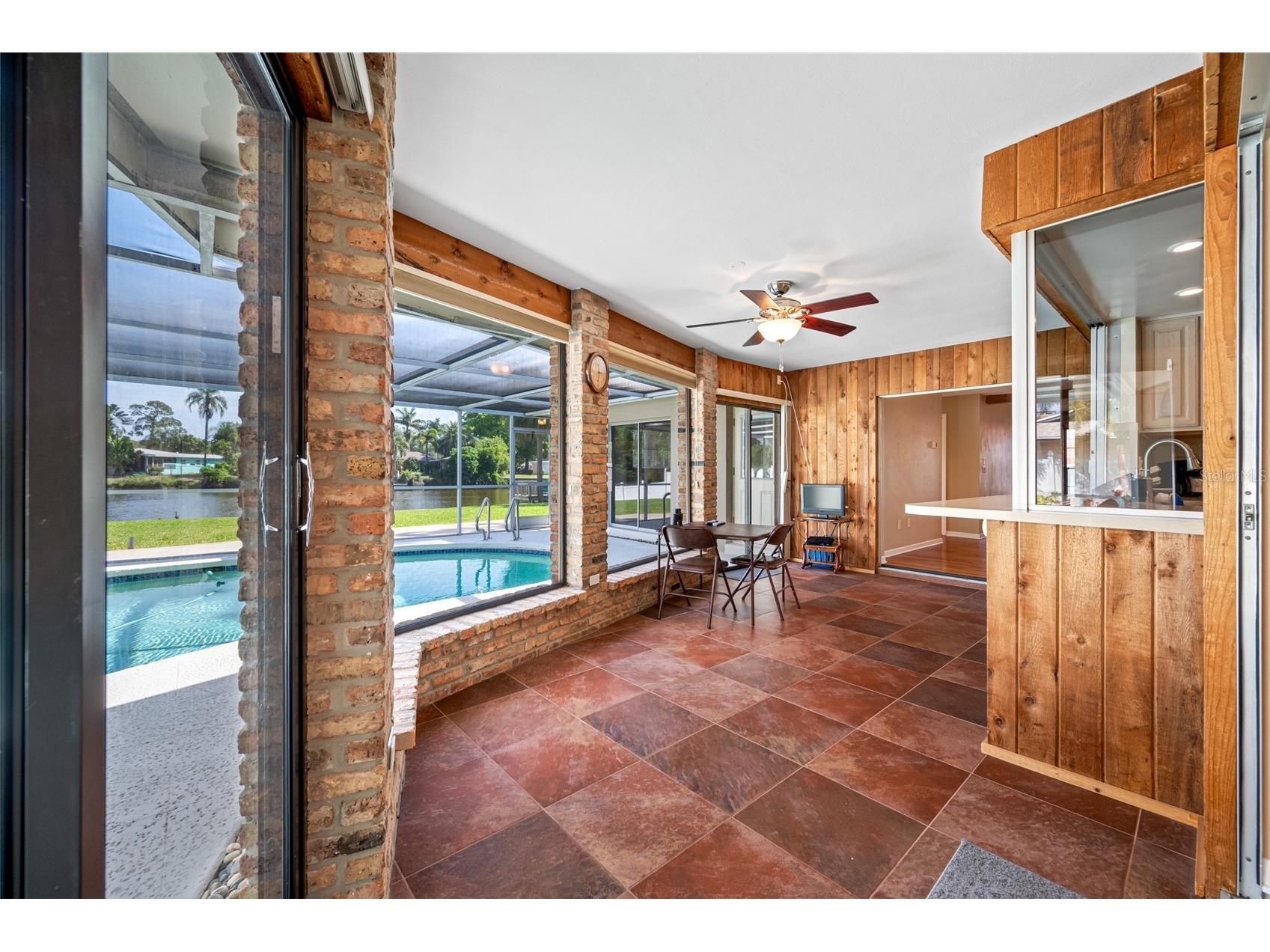 2515 Desoto Way S Saint Petersburg FL 33712 TB8493447 image42