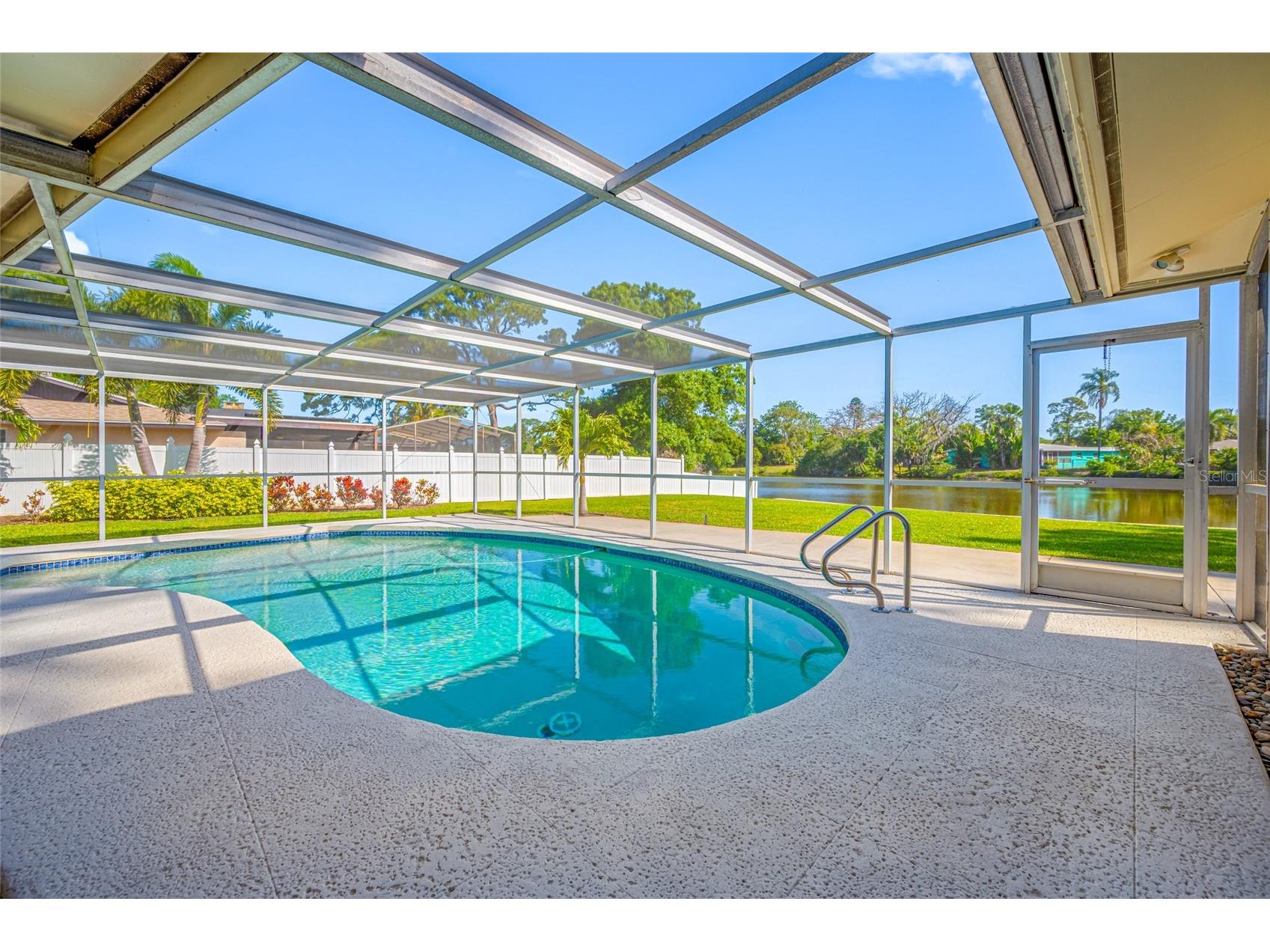 2515 Desoto Way S Saint Petersburg FL 33712 TB8493447 image56