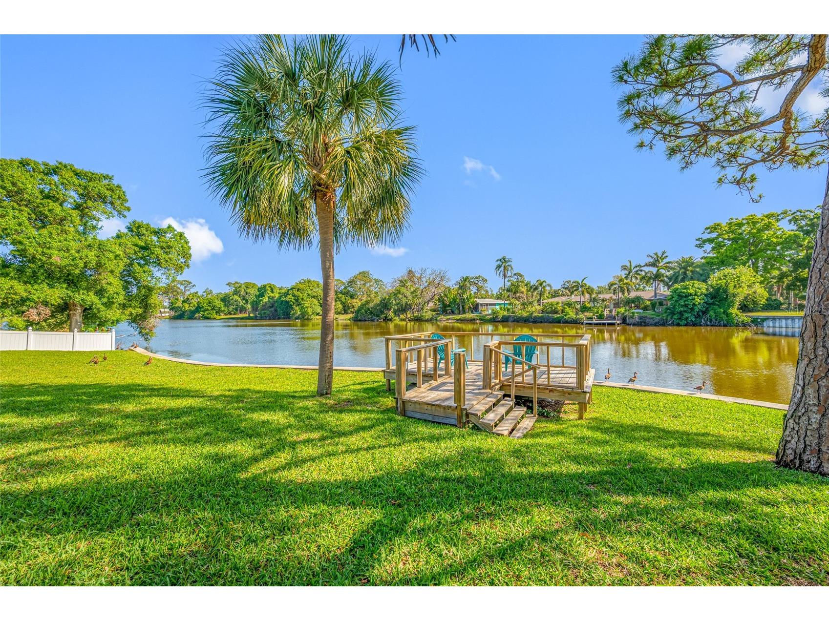 2515 Desoto Way S Saint Petersburg FL 33712 TB8493447 image64